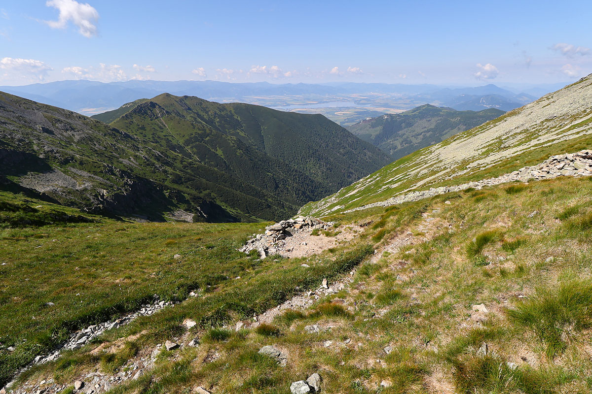 Widok w kierunku Doliny Jałowieckiej